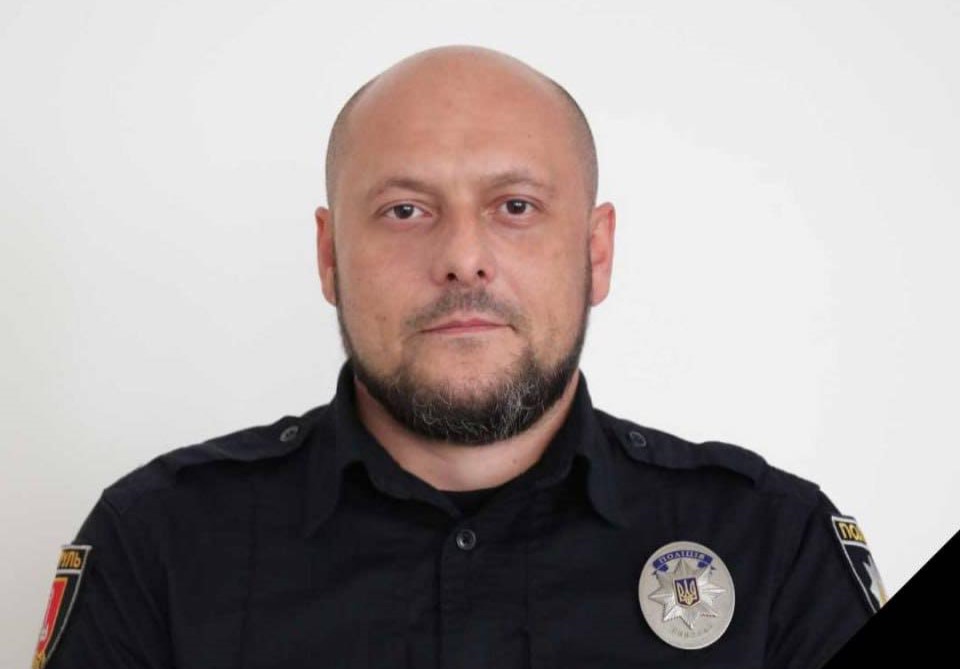 В одеській лікарні помер патрульний, поранений унаслідок атаки РФ