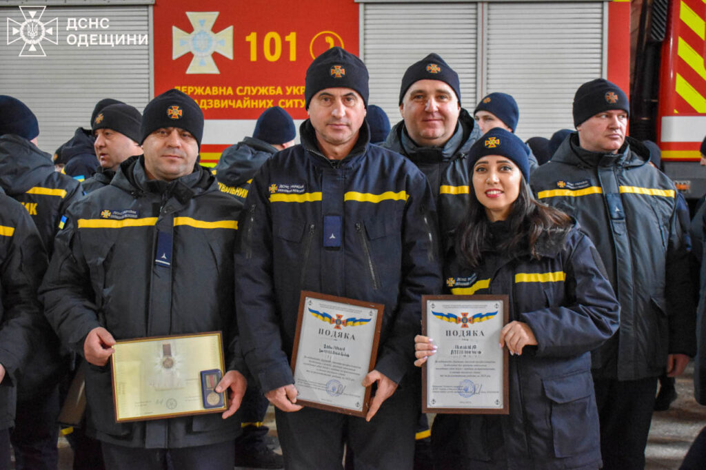 Вогнеборці Одещини отримали нагороди за працю в умовах воєнного стану