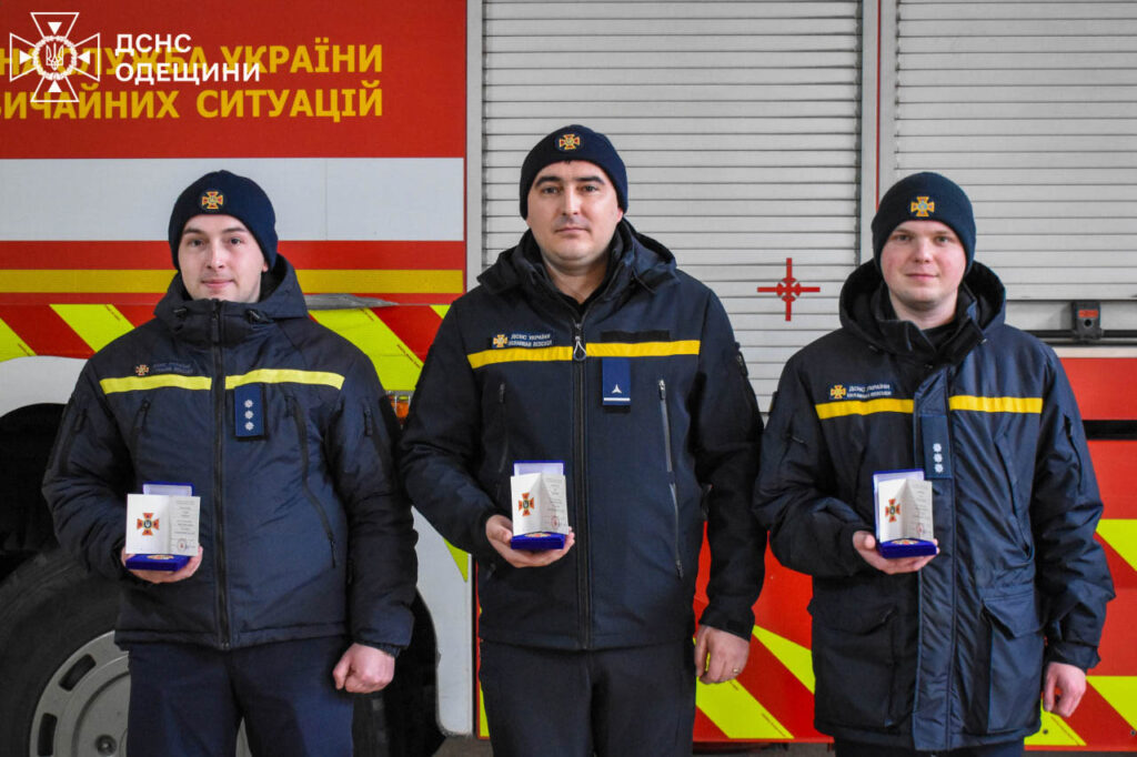 Вогнеборці Одещини отримали нагороди за працю в умовах воєнного стану
