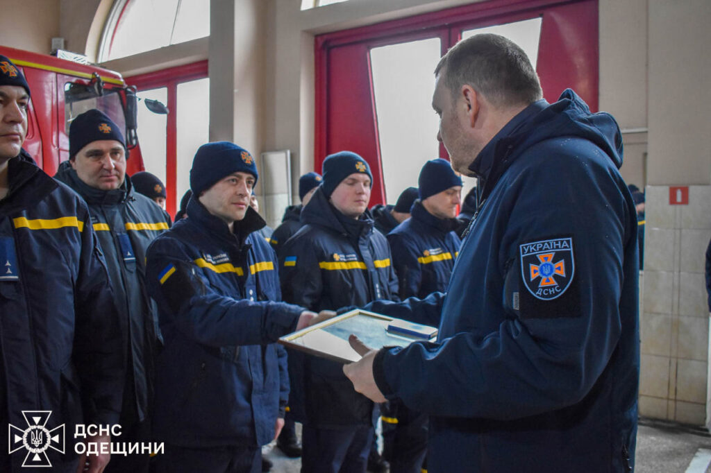 Вогнеборці Одещини отримали нагороди за працю в умовах воєнного стану