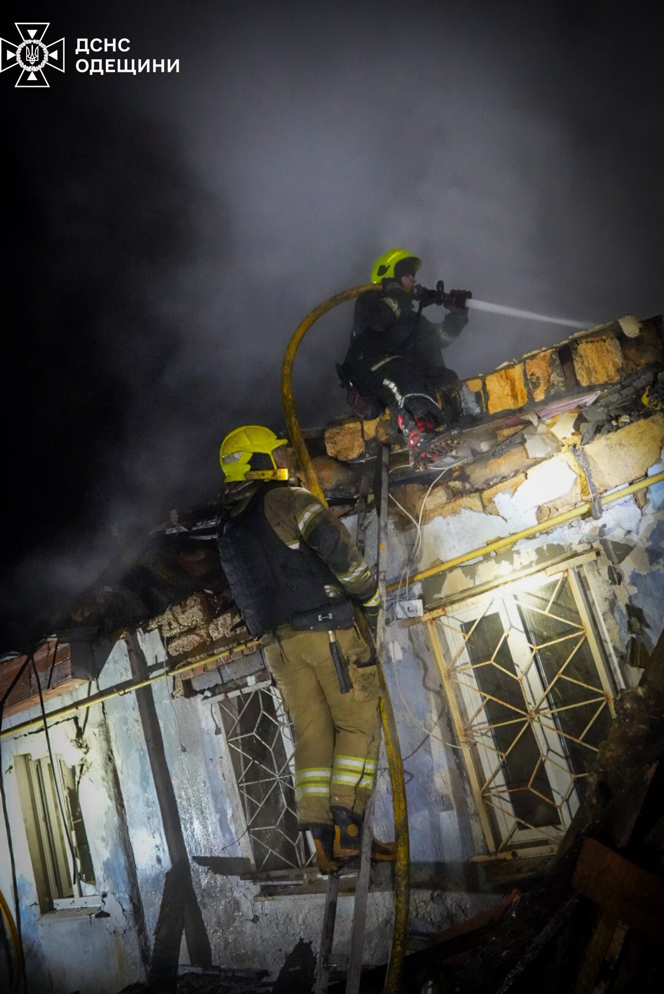 Вночі РФ атакувала житловий сектор Одеси – загинула жінка