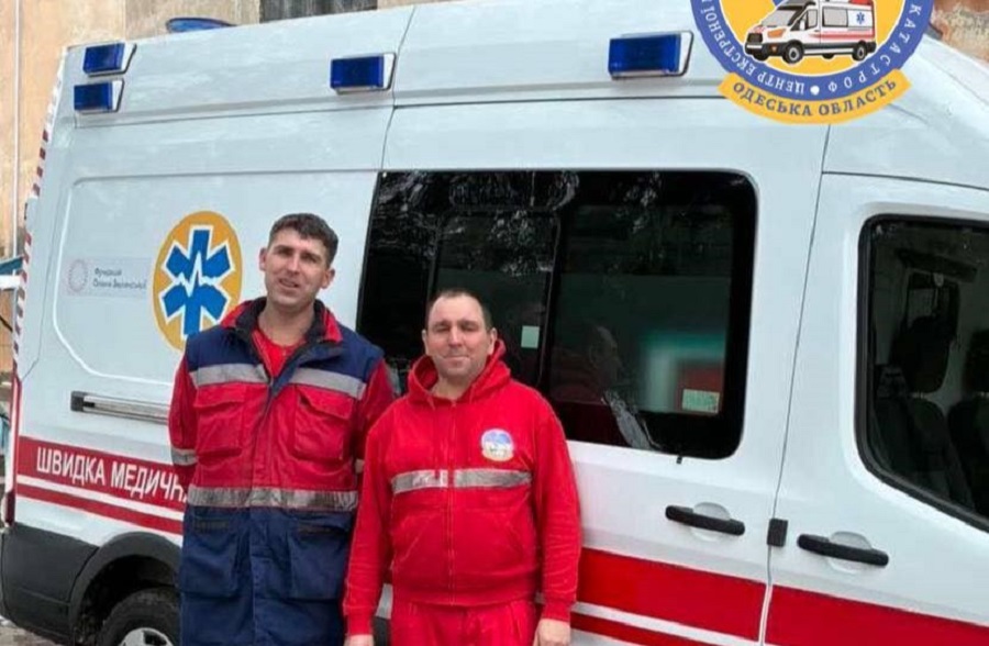 Принимали роды в дороге: в Одесской области женщина родила ребенка в карете скорой Принимали роды в дороге: в Одесской области женщина родила ребенка в карете скорой