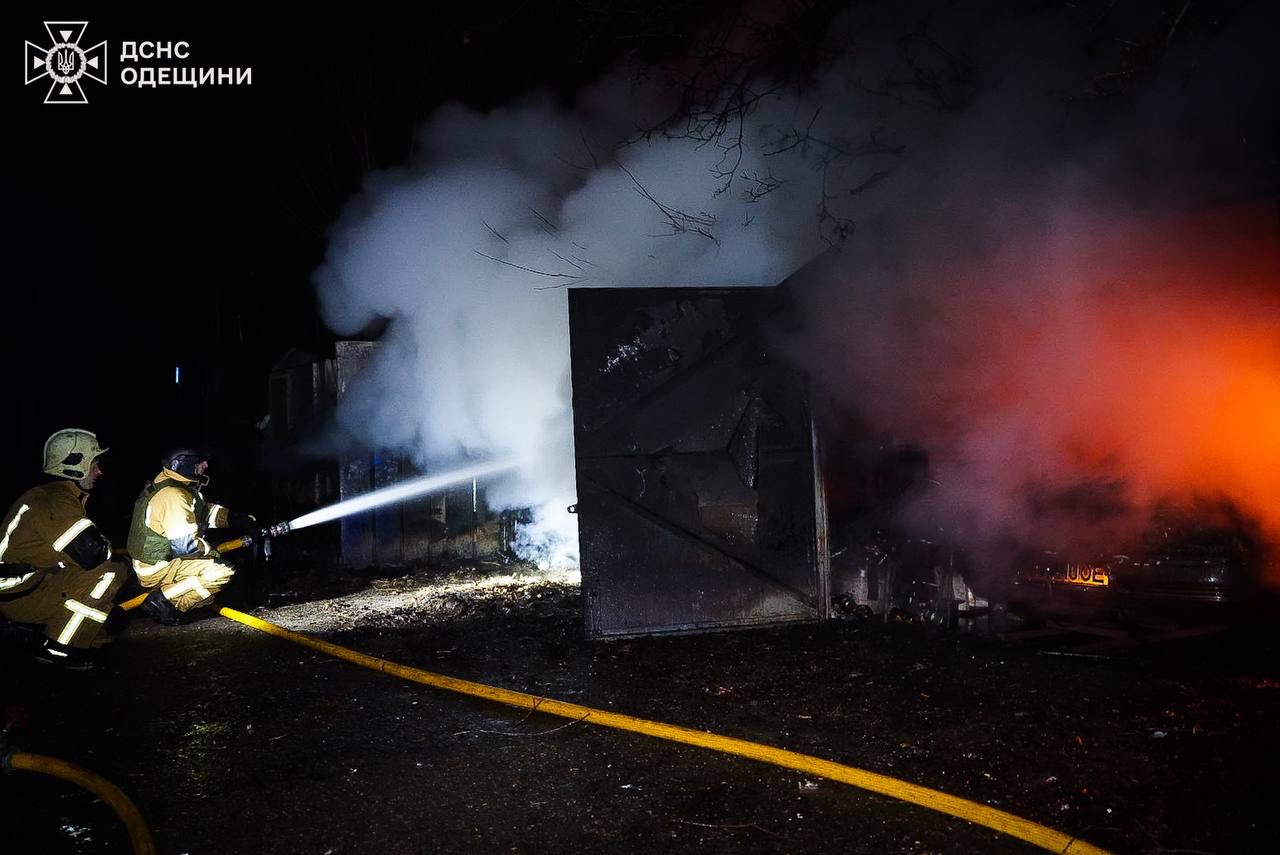 Вночі РФ атакувала Одесу та Одеський район: постраждали люди, є пошкодження цивільної та енергетичної інфраструктури