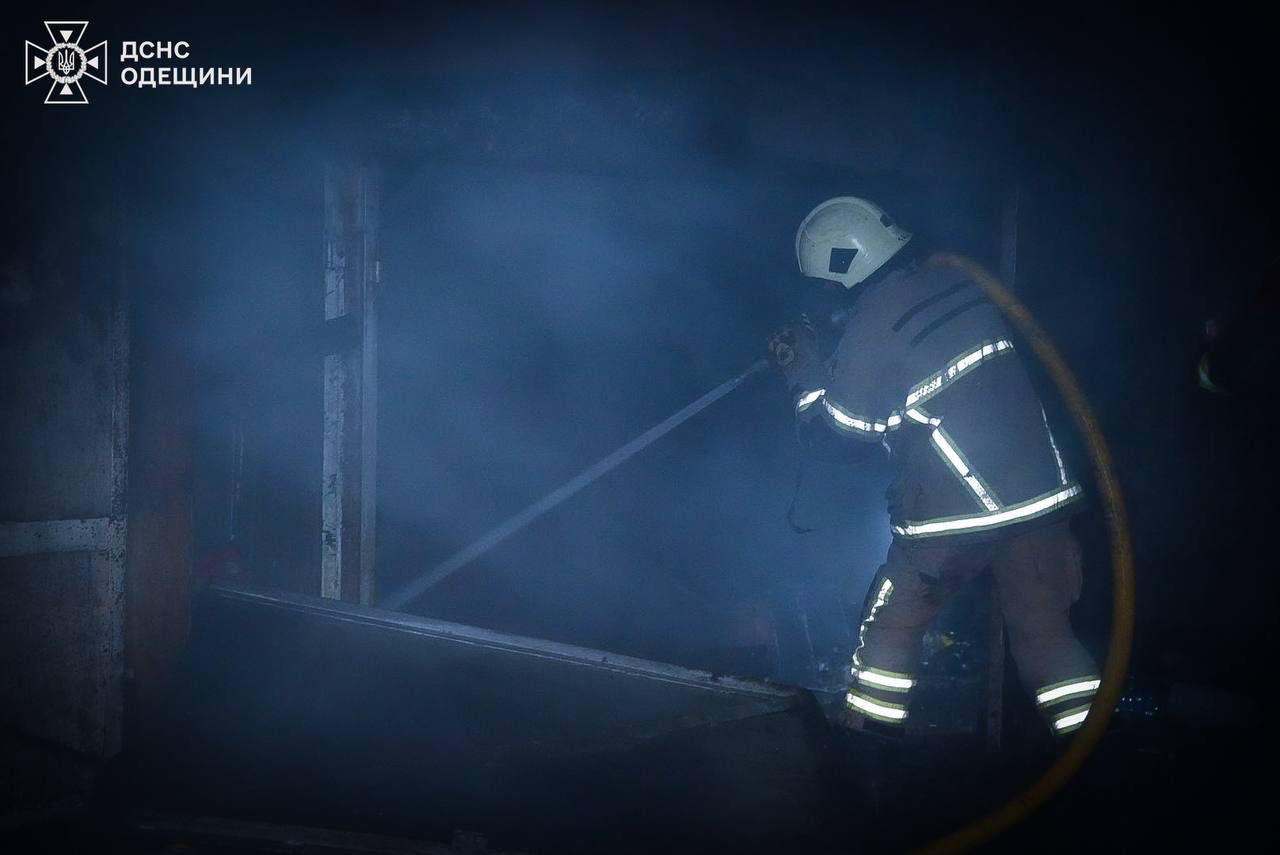 Вночі РФ атакувала Одесу та Одеський район: постраждали люди, є пошкодження цивільної та енергетичної інфраструктури
