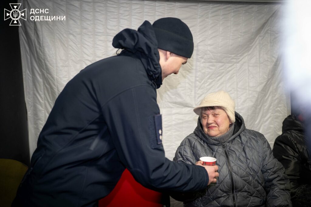 В Одессе развернули дополнительные пункты помощи от ГСЧС
