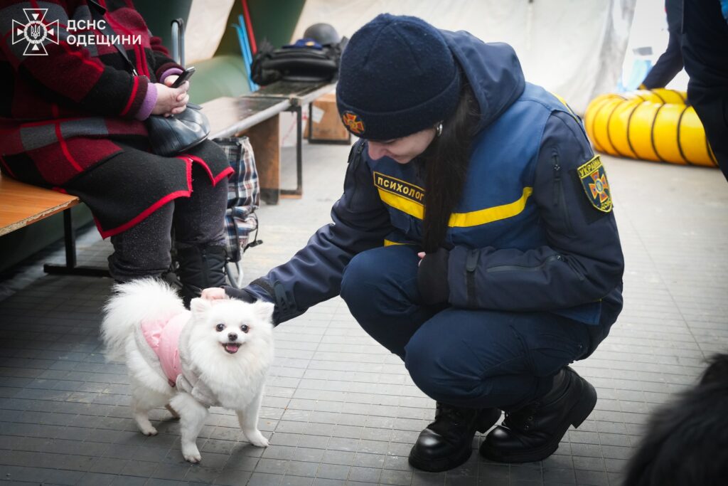 Психологи ГСЧС помогают одесситам преодолевать стресс во время блэкаутов