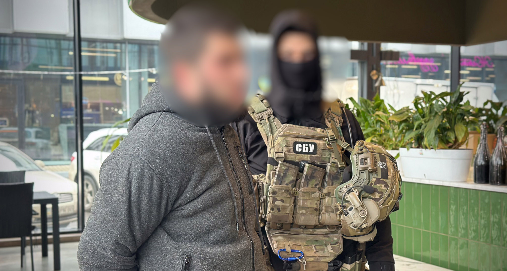 В Одессе разоблачили двух мужчин на взятке в 3000 долларов за бронирование В Одессе разоблачили двух мужчин на взятке в 3000 долларов за бронирование
