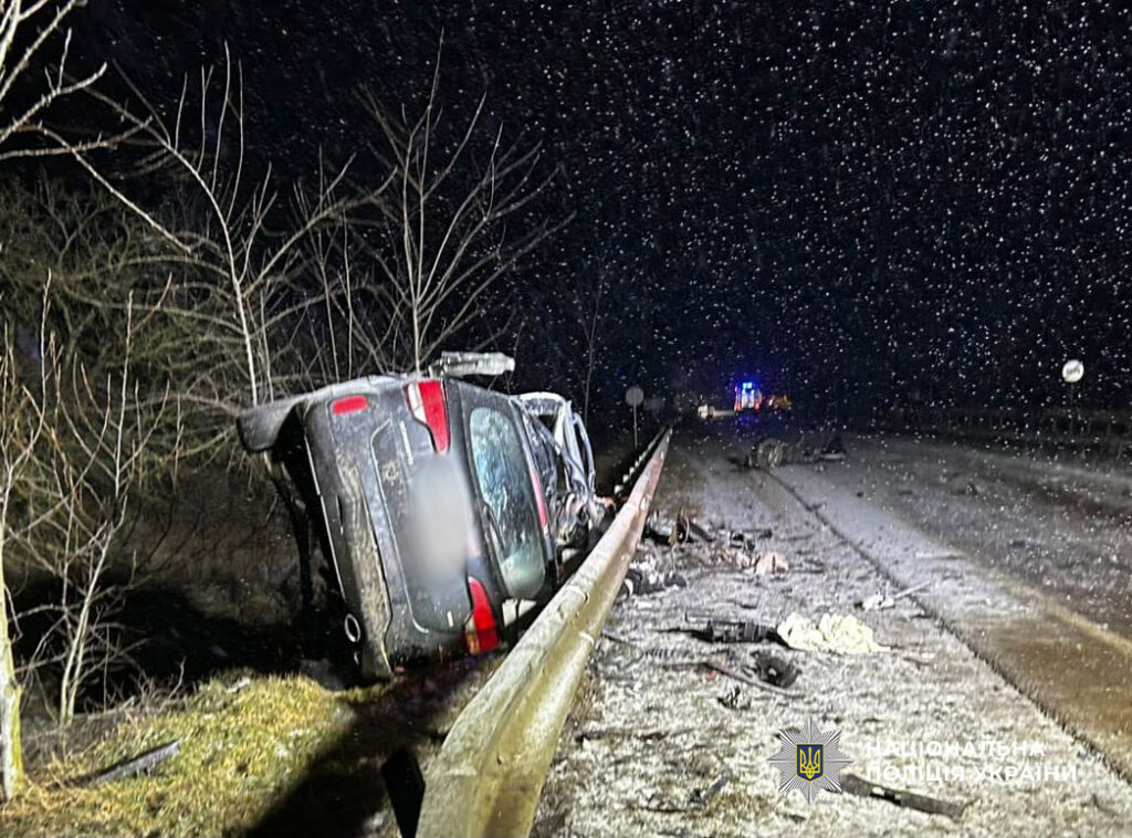 Смертельное ДТП: на трассе Одесса – Рени одессит погиб в столкновении с автопоездом Смертельное ДТП: на трассе Одесса – Рени одессит погиб в столкновении с автопоездом