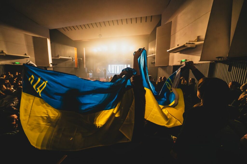 Гурт АНТИТІЛА вирушає у великий український тур “ВДОМА” – і вже 17 лютого завітають до Одеси з масштабним сольним концертом! Гурт АНТИТІЛА вирушає у великий український тур “ВДОМА” – і вже 17 лютого завітають до Одеси з масштабним сольним концертом!