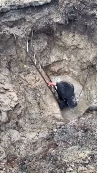 Прорив водопроводу на Люстдорфській дорозі в Одесі: вода зійшла, рух відновлено, але частина дороги зайнята