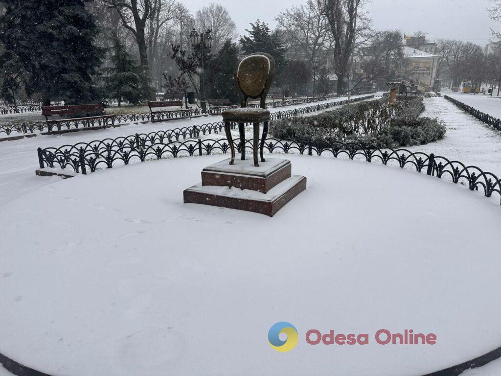 Як зі старої поштівки: фоторепортаж засніженої Одеси