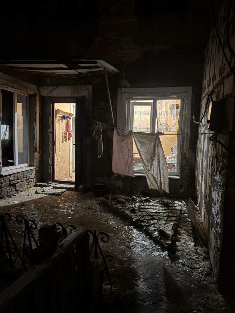 РФ снова атаковала Одессу: повреждены жилые дома, школа и детсад