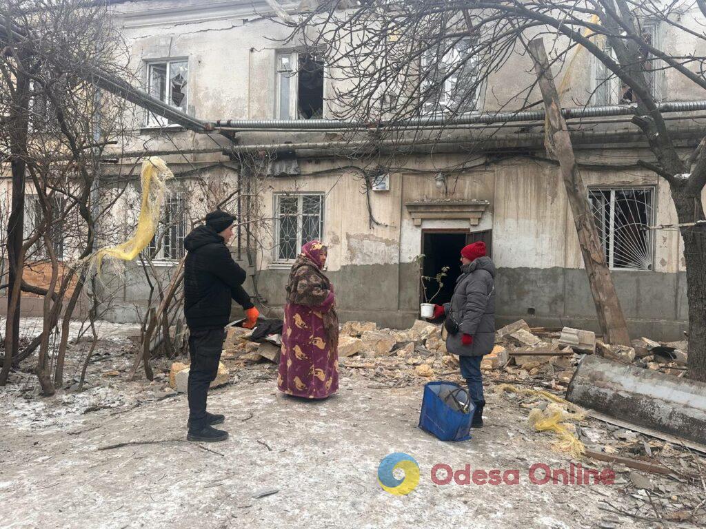 «В мою комнату залетел шахед»: последствия ночного удара по Одессе