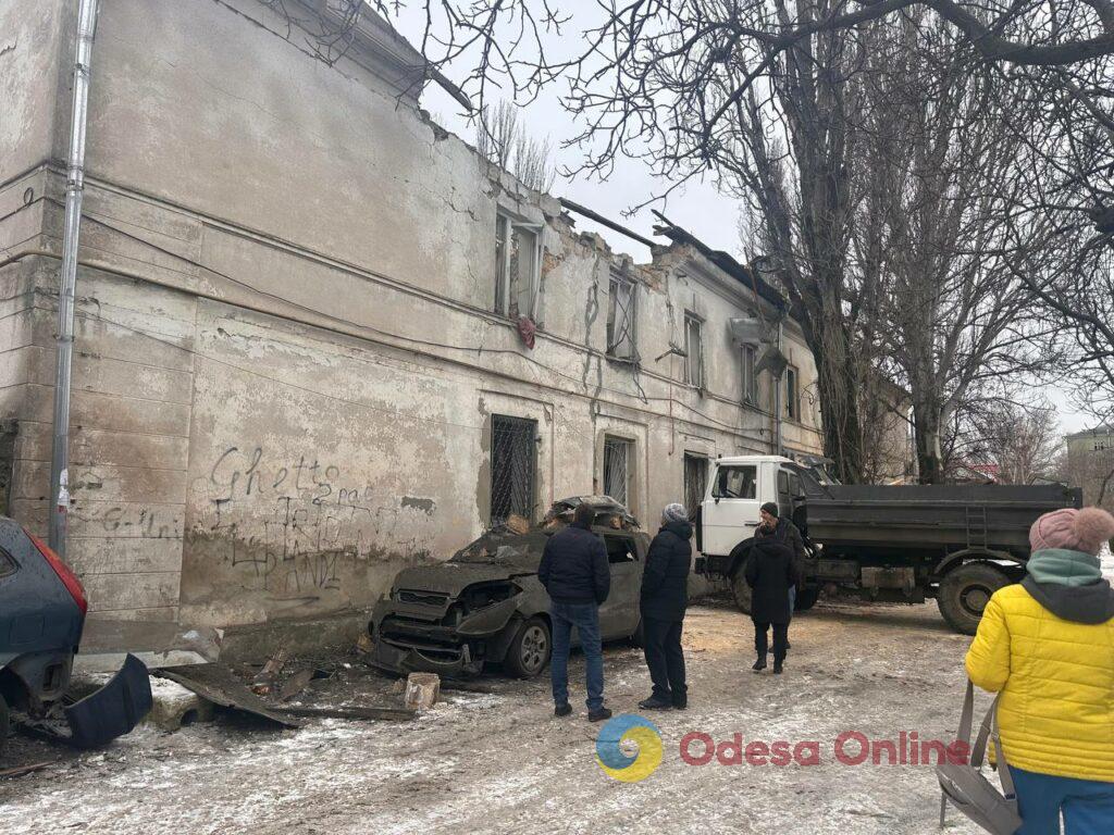 «В мою комнату залетел шахед»: последствия ночного удара по Одессе