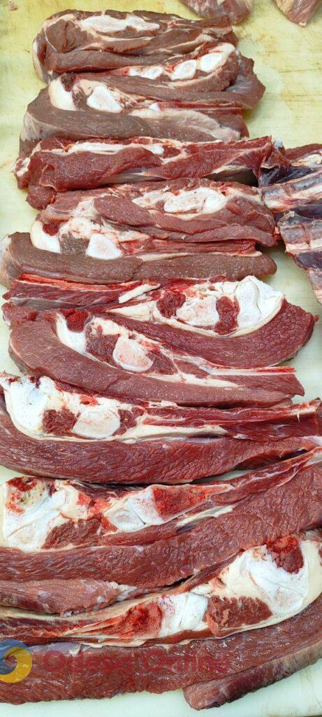 Гранат, батат та ребра: суботні ціни на одеському «Привозі»