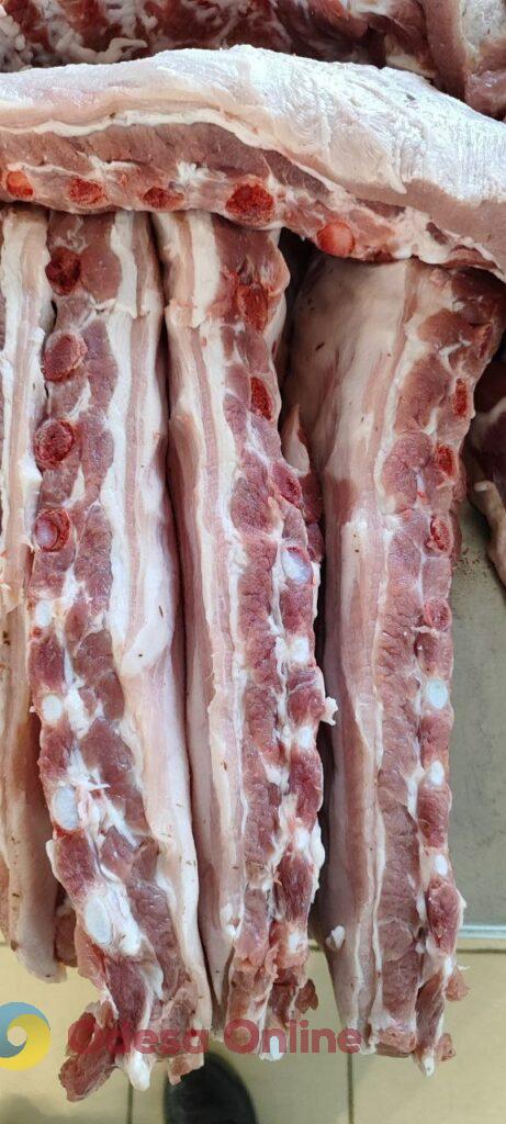 Гранат, батат та ребра: суботні ціни на одеському «Привозі»