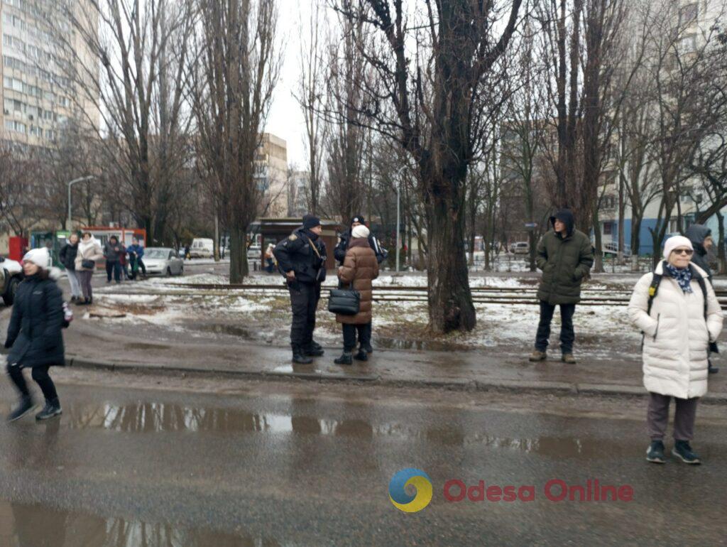 У Пересипському районі Одеси містяни перекрили дорогу через відсутність світла