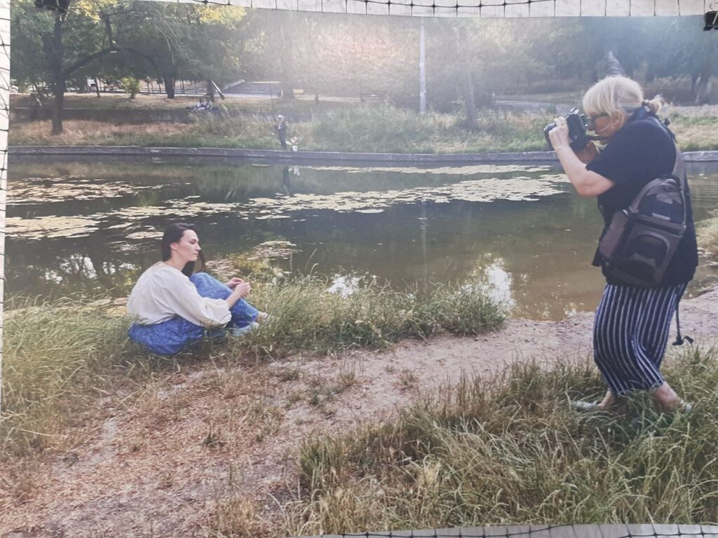 В Одесі відкрилася фотовиставка «Лісова: свобода бути собою» (фоторепортаж)