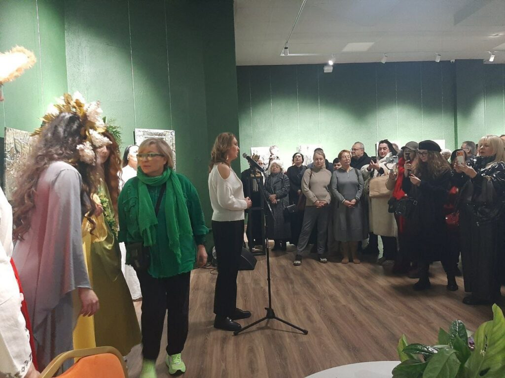 В Одесі відкрилася фотовиставка «Лісова: свобода бути собою» (фоторепортаж)