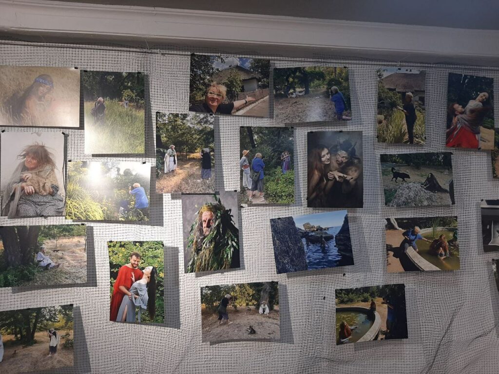 В Одесі відкрилася фотовиставка «Лісова: свобода бути собою» (фоторепортаж)