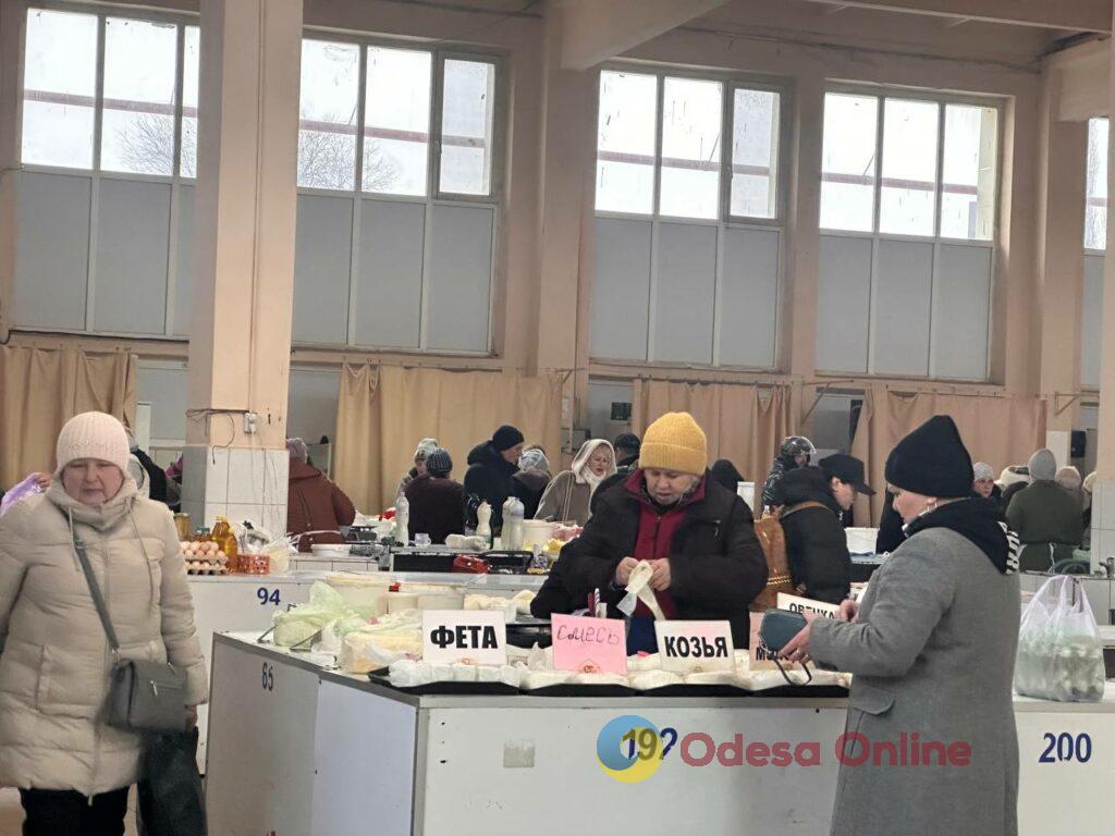 Яйця, ківі та печериці: суботні ціни на одеському «Привозі»