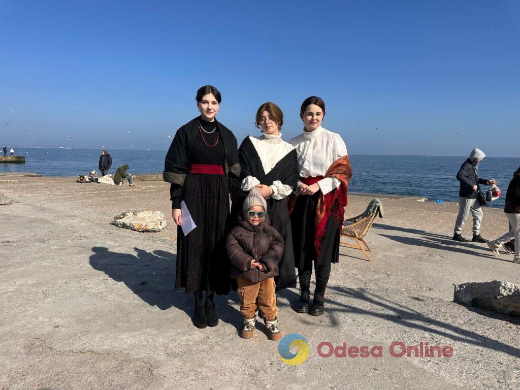 Поэзия у моря: в Одессе на Ланжероне отмечают 155-летие Леси Украинки