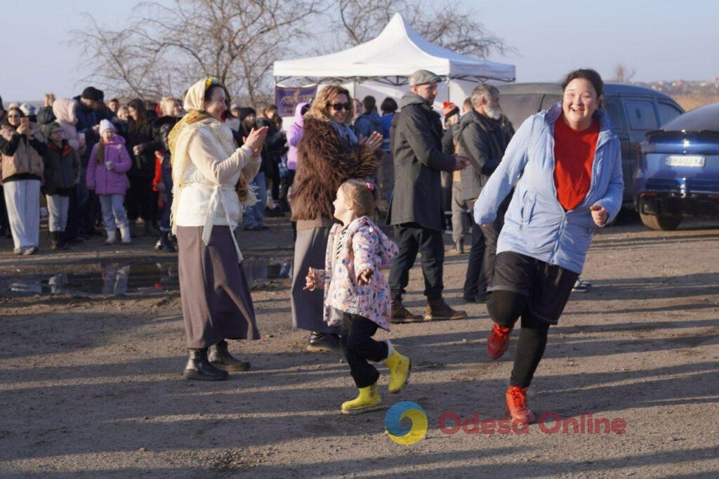 Сожгли чучело и водили хороводы: как одесситы на Куяльнике с зимой прощались