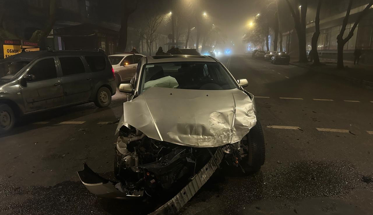 В Одесі затримали нетверезого водія Range Rover після ДТП з двома постраждалими