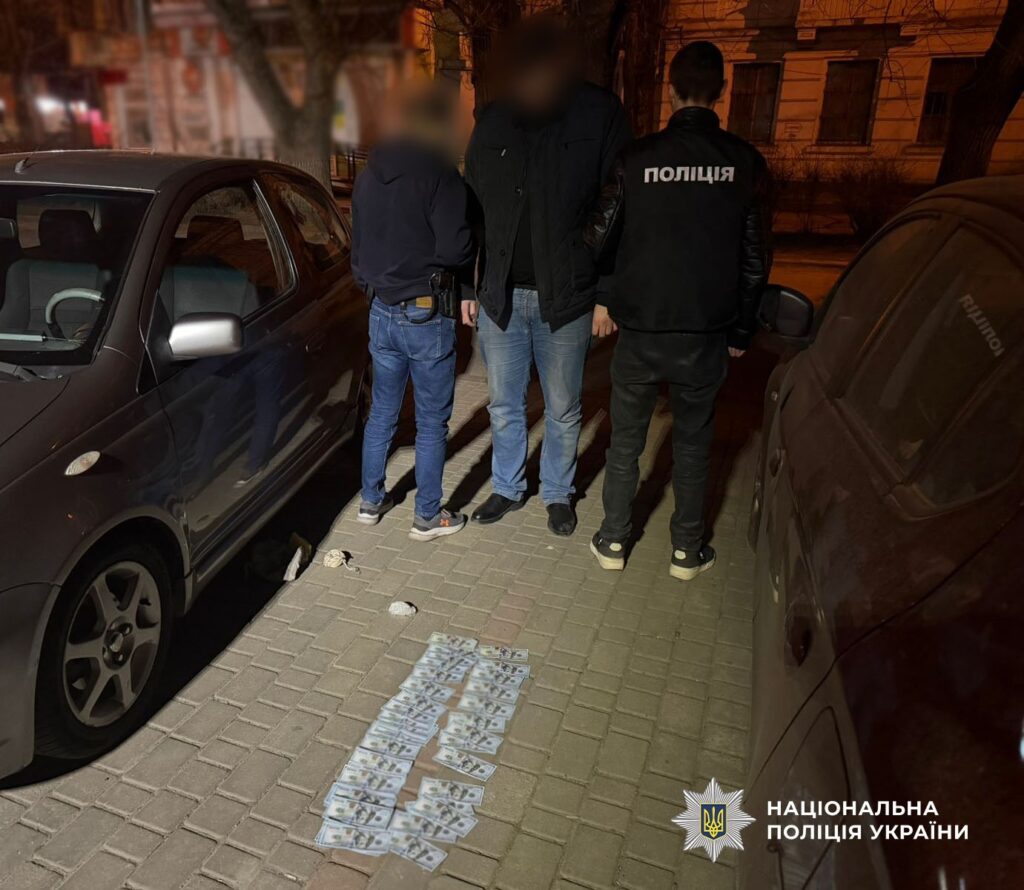 В Одесі сімейний лікар вимагав 16 000 доларів за оформлення фіктивної інвалідності