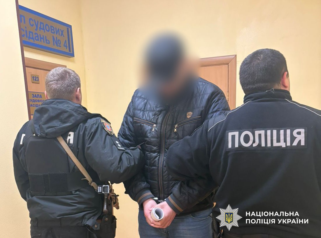 В Одесі сімейний лікар вимагав 16 000 доларів за оформлення фіктивної інвалідності