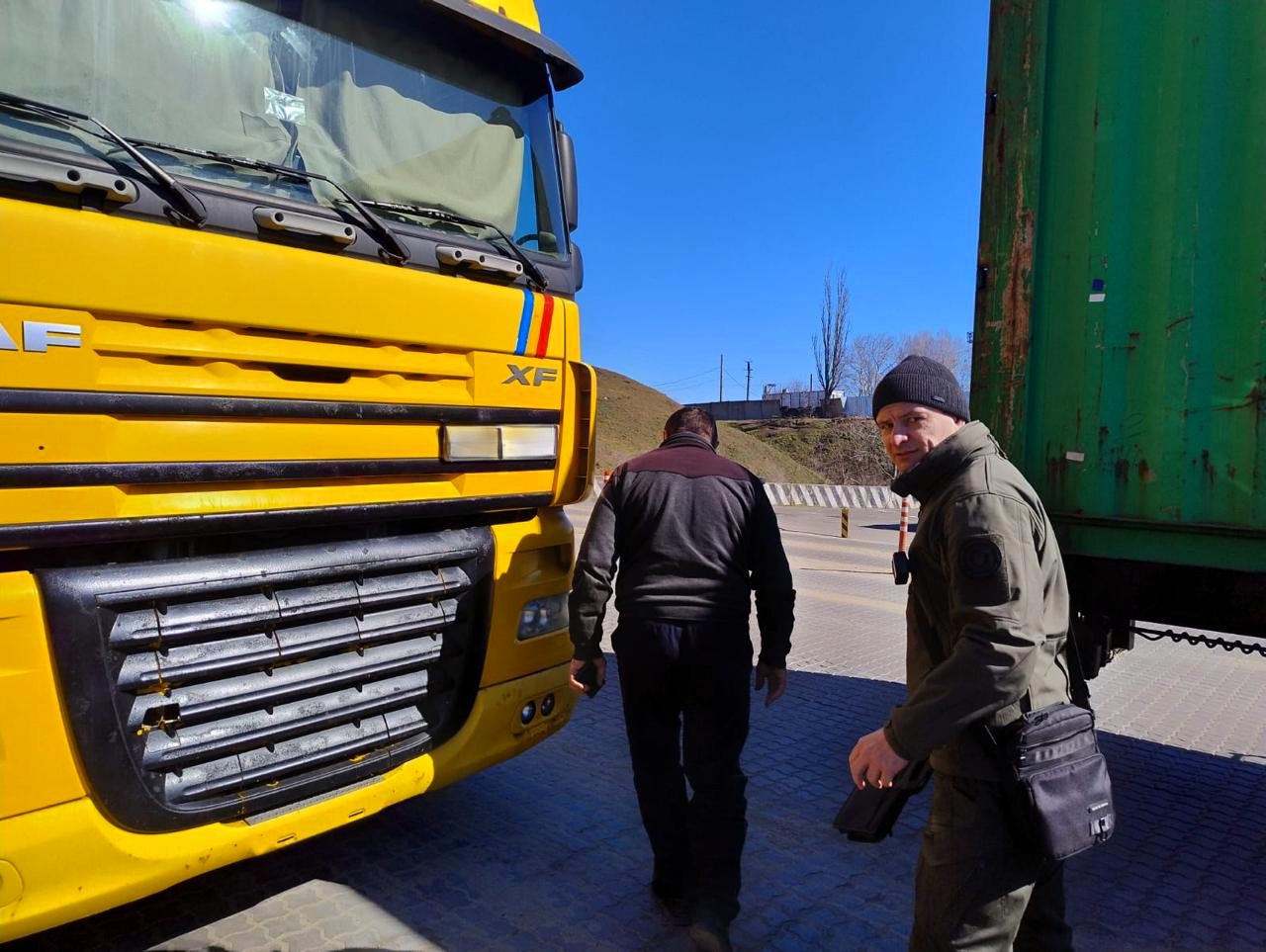 В Черноморске предотвратили попадание опасных веществ в воду В Черноморске предотвратили попадание опасных веществ в воду
