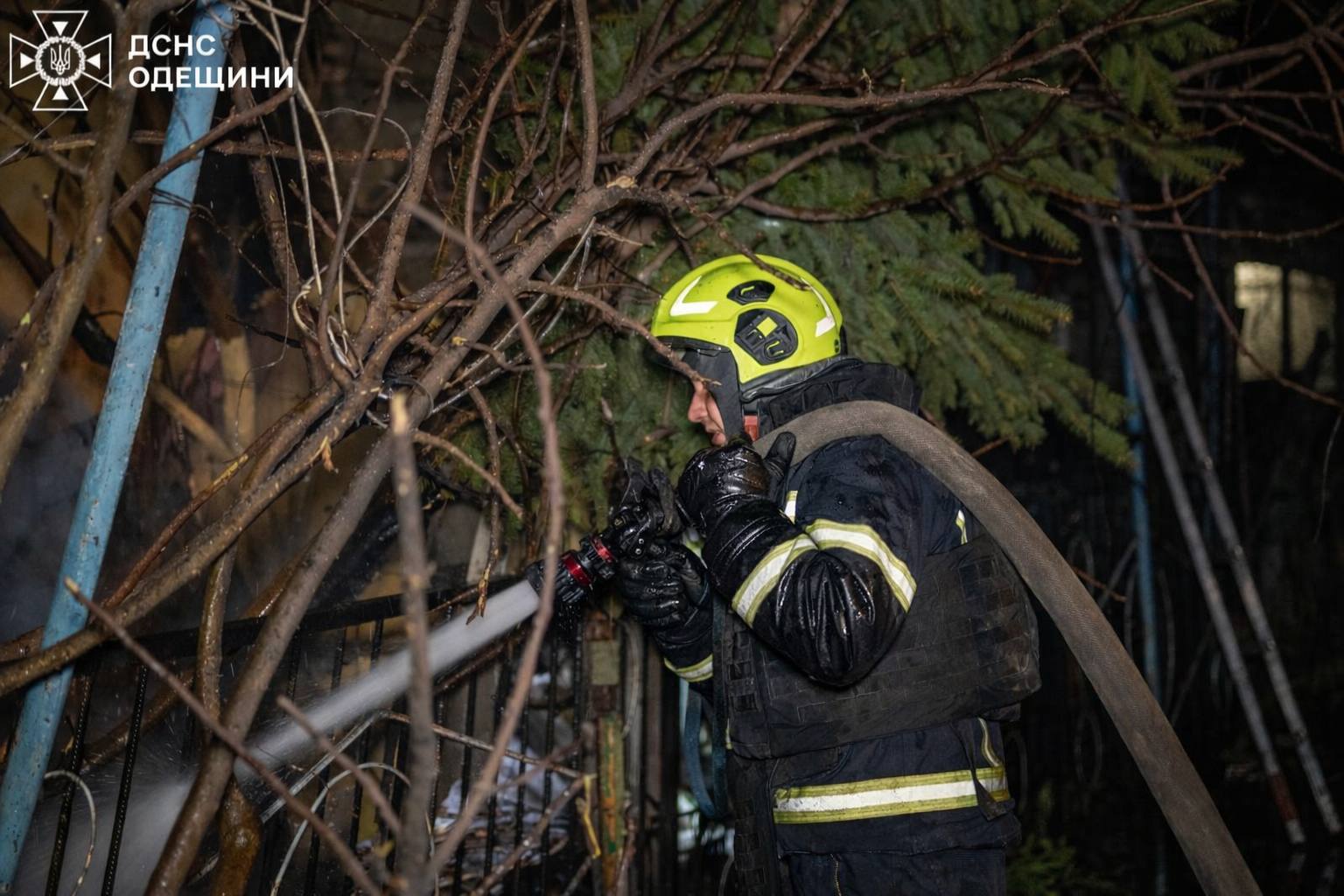 Вночі РФ масовано атакувала Одесу: дві людини загинули, 11 постраждали (оновлено)