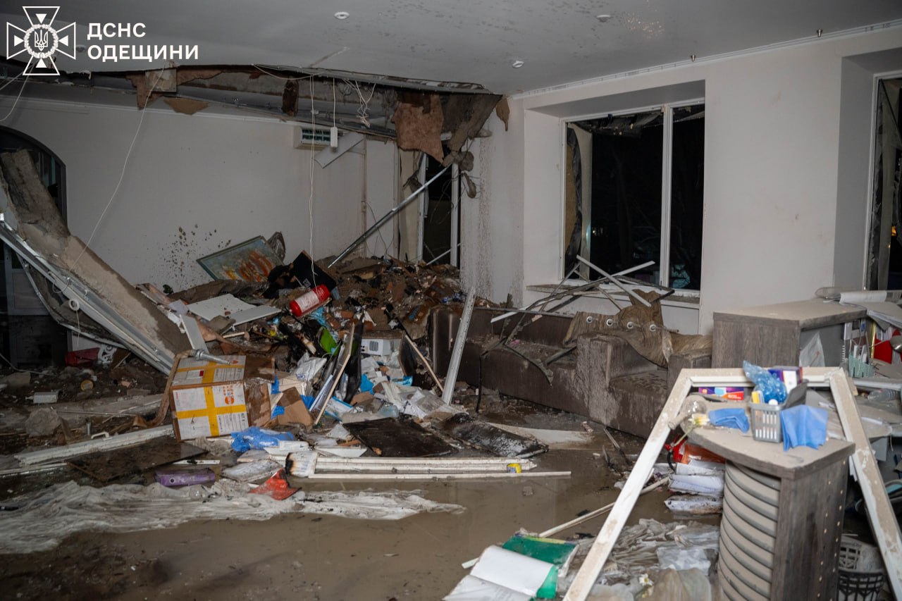 Вночі РФ масовано атакувала Одесу: дві людини загинули, 11 постраждали (оновлено)