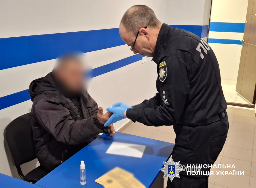 В Одесской области будут судить мужчину, который ударил ножом в живот своего 16-летнего племянника