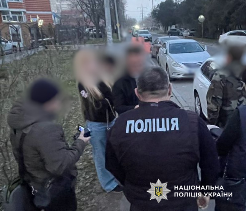 В Одессе заведующую кафедрой колледжа задержали на вымогательстве взятки у студентки