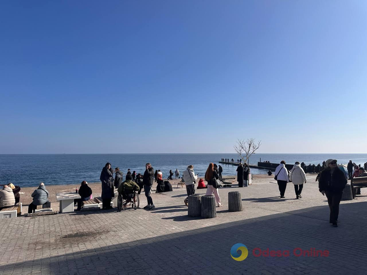 Фото недели в Одессе: четвертая годовщина вторжения, последствия очередных обстрелов и прощание с зимой