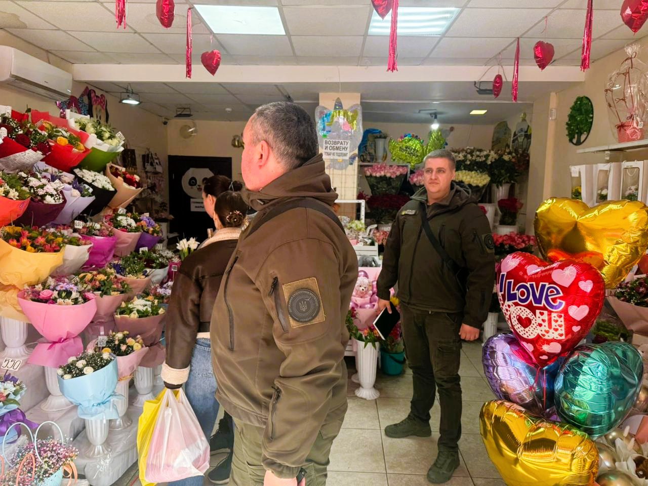 В Одессе экоинспекторы провели рейд в местах продажи цветов В Одессе экоинспекторы провели рейд в местах продажи цветов