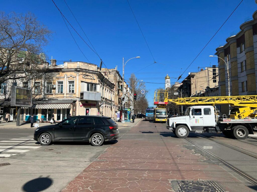 В центре Одессы возобновили работу светофоров на трех оживленных перекрестках