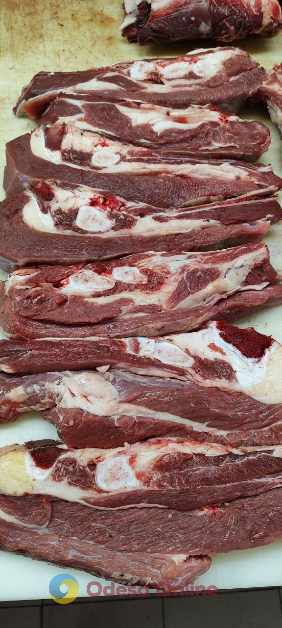 Полуниця, кисломолочний сир та квіти: суботні ціни на одеському Привозі