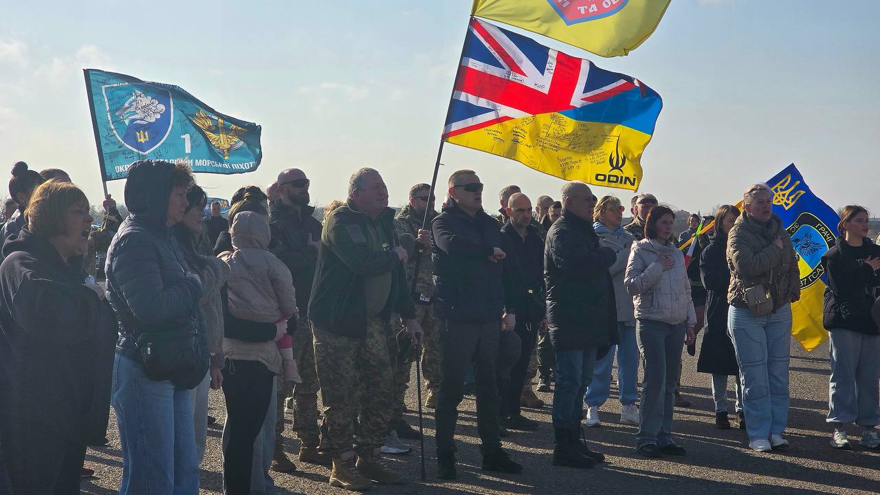 В Одессе ко Дню украинского добровольца провели памятный автопробег