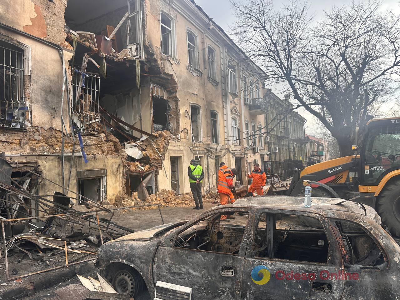 Ночная атака на Одессу в ночь на 19 марта: фотографии последствий и свидетельства очевидцев
