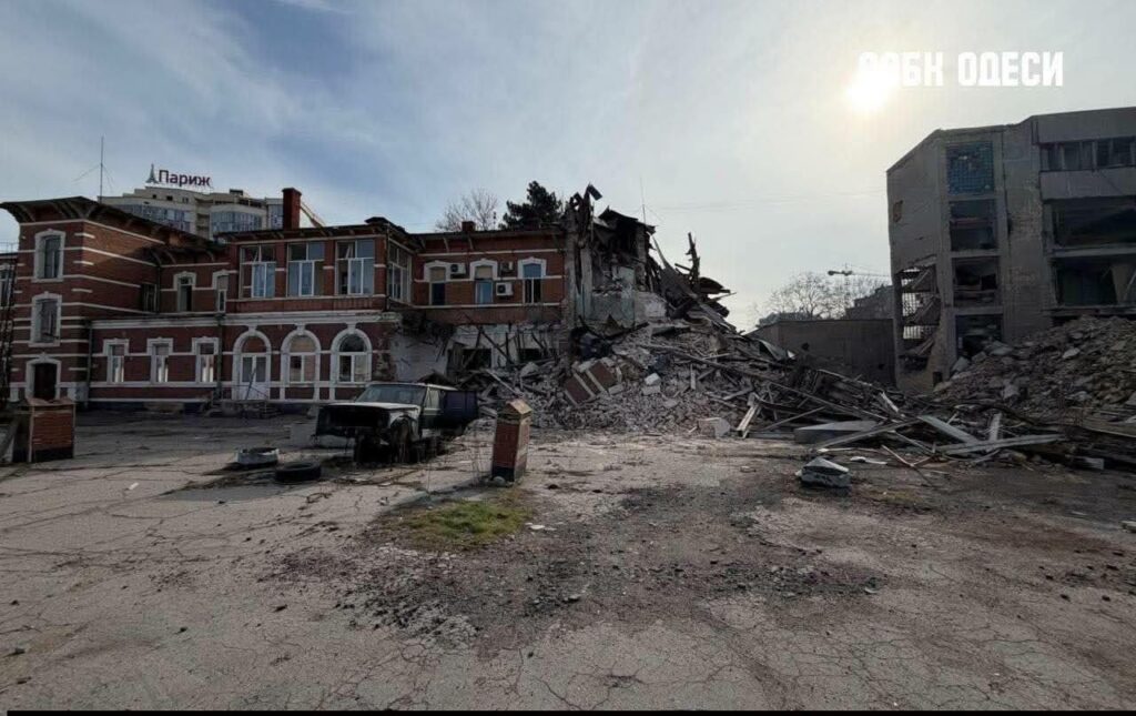 Фото недели в Одессе: весна, стрельба, война и возвращение трамваев Фото недели в Одессе: весна, стрельба, война и возвращение трамваев