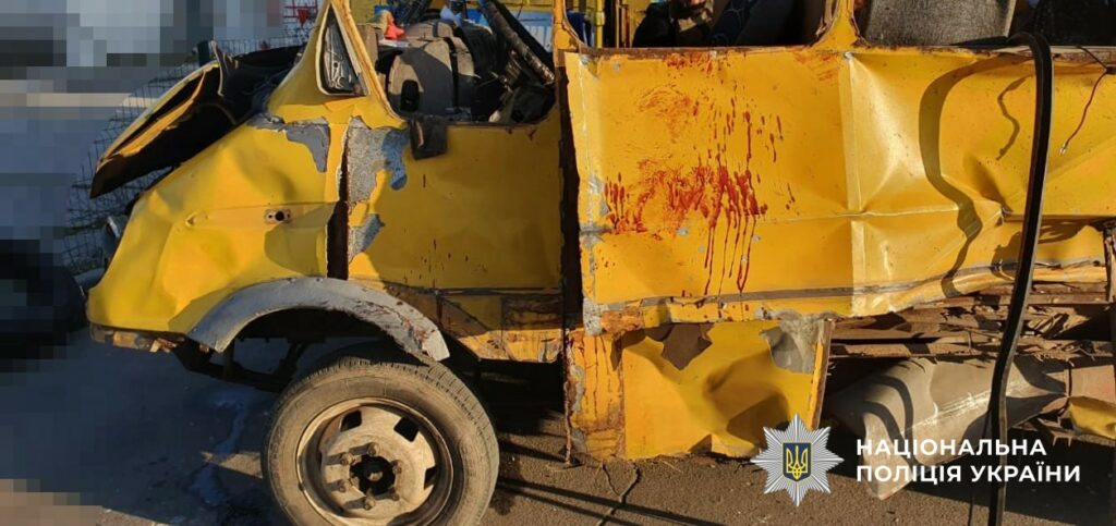 В Херсонской области из-за обстрелов два человека погибли и еще 20 получили травмы