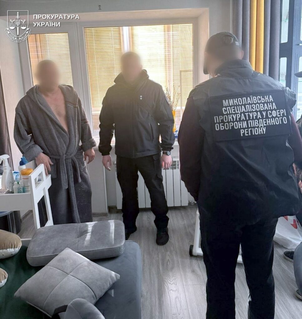 В Николаевской области задержали мужчину по подозрению в «продаже» службы в тылу В Николаевской области задержали мужчину по подозрению в «продаже» службы в тылу