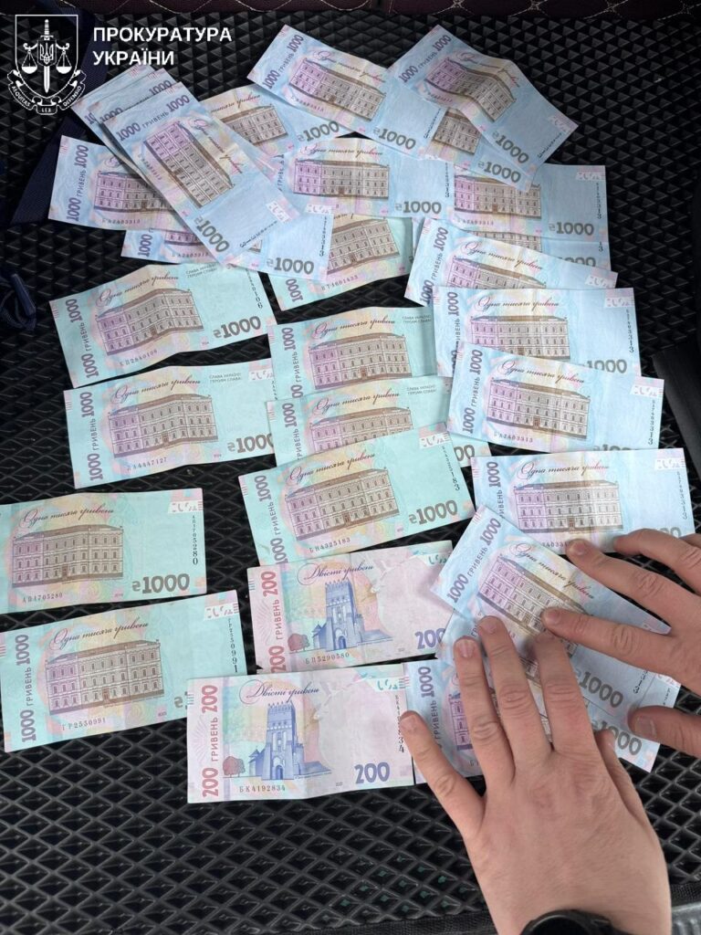 Посадовцю ДПСУ на Одещині повідомили про підозру через хабар за службу в тилу