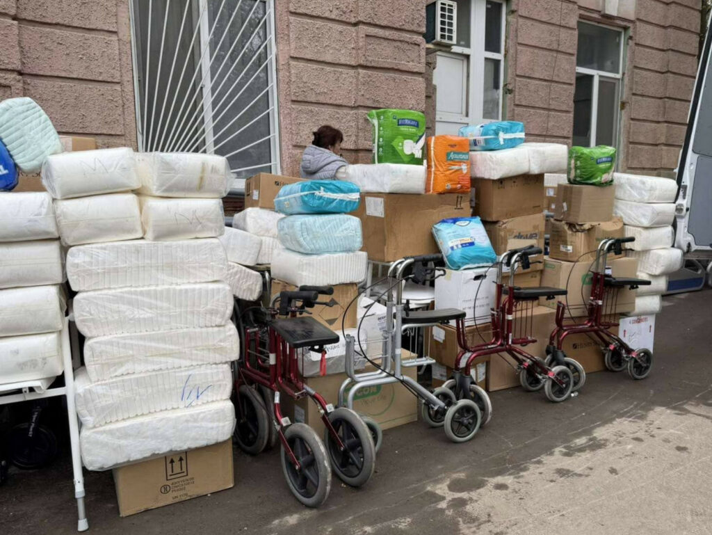 В Одессе Еврейская больница получила гуманитарную помощь