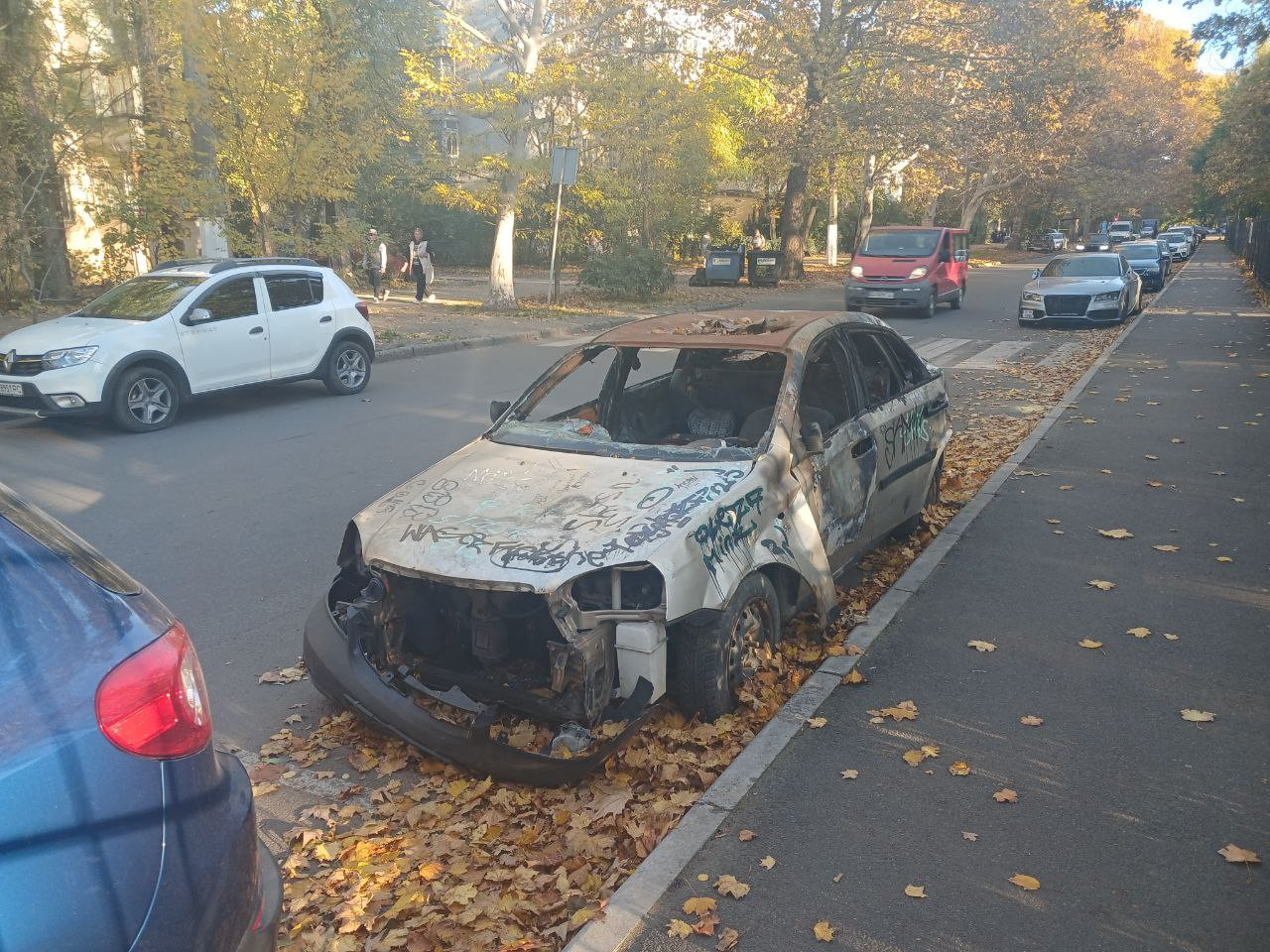 В Одессе разыскивают владельцев брошенных в трех районах авто В Одессе разыскивают владельцев брошенных в трех районах авто