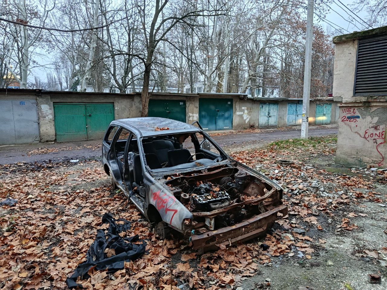 В Одессе разыскивают владельцев брошенных в трех районах авто В Одессе разыскивают владельцев брошенных в трех районах авто