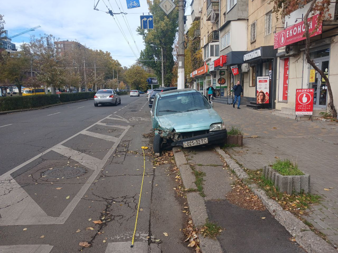 В Одессе разыскивают владельцев брошенных в трех районах авто В Одессе разыскивают владельцев брошенных в трех районах авто
