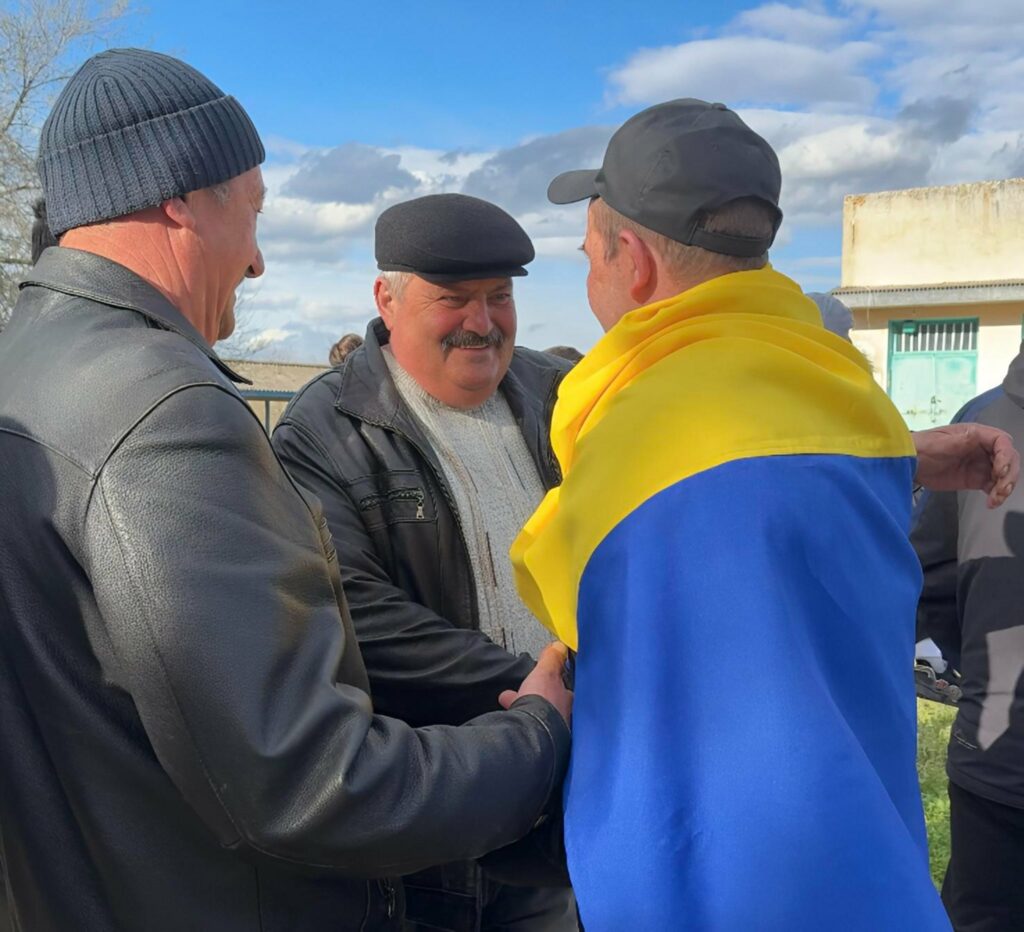 На Одещині зустріли звільненого з полону захисника Олексія Белінського